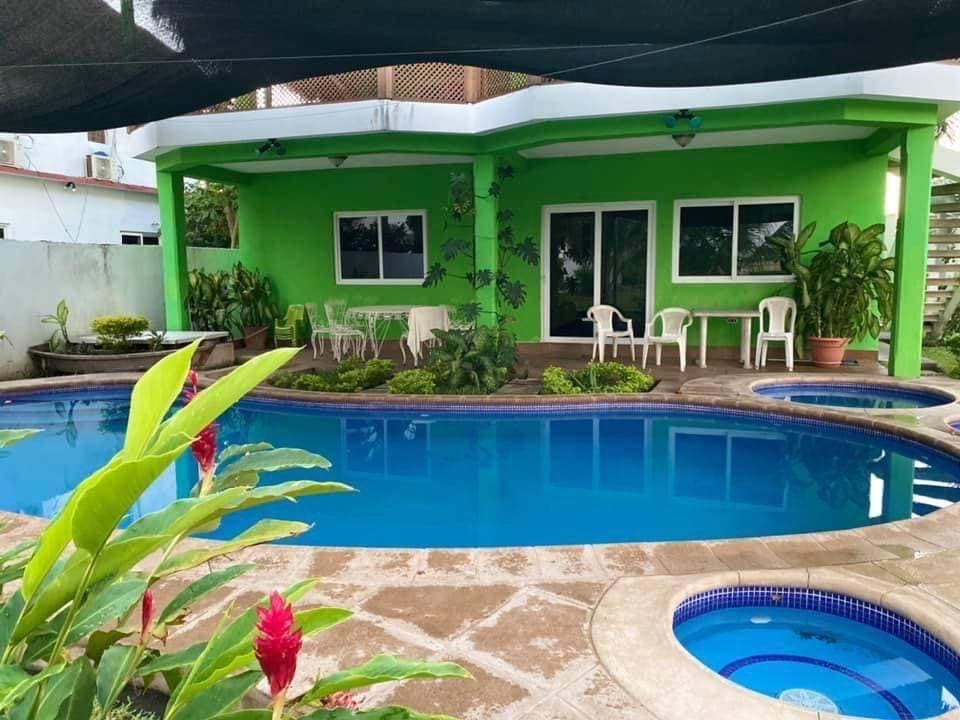Villas Esmeraldas — chalet en Monterrico
